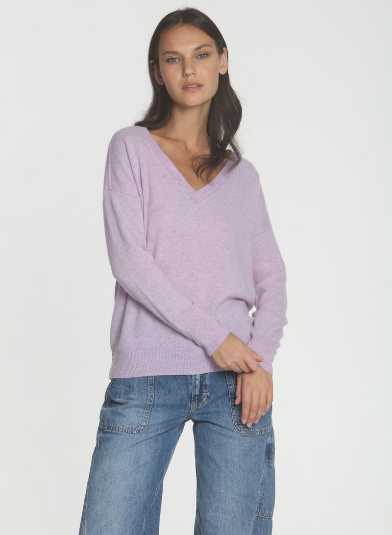 CORE Cashmere BF Vee - Amethyst