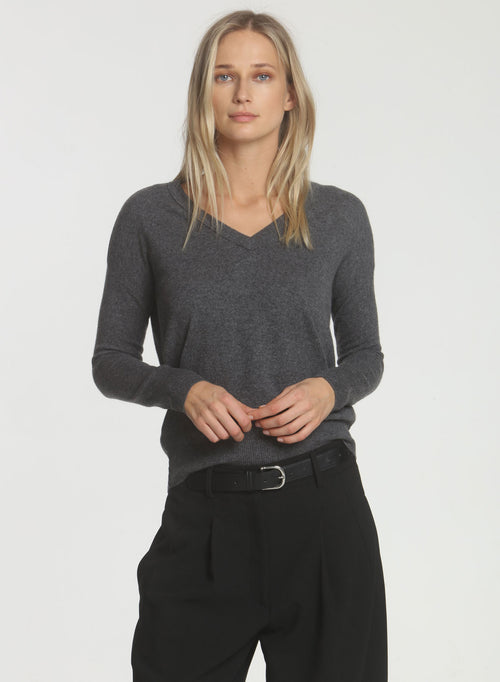 CORE Cashmere BF Vee - Charcoal