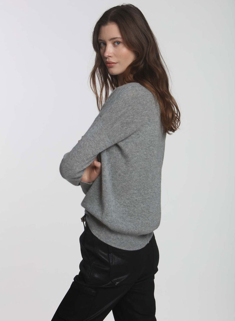 CORE Cashmere BF Vee - Grey