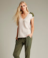 Contrast Shoulder Vee