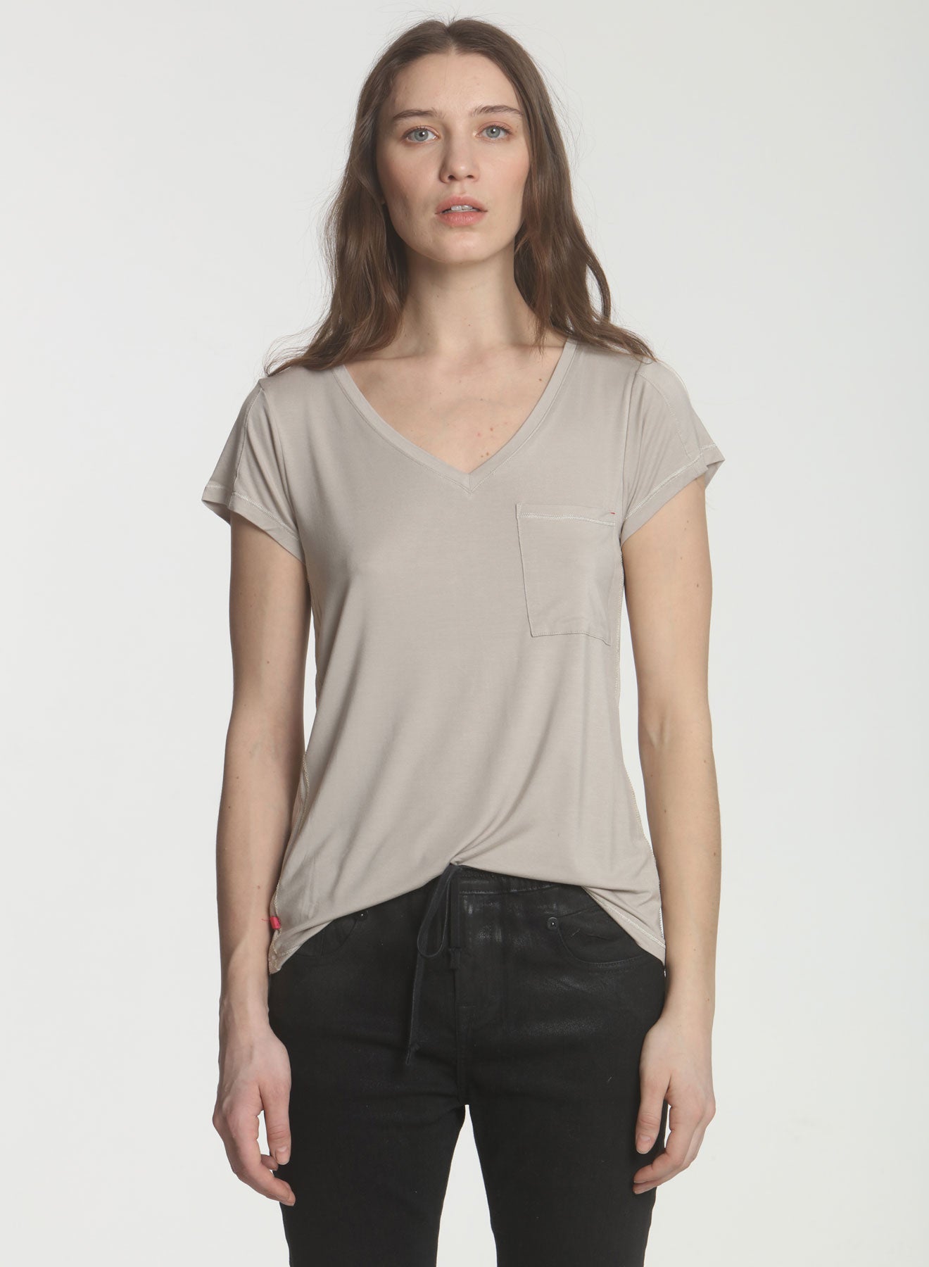 Thread Harper LABEL+thread Women's Harper Pocket Vee - Stone