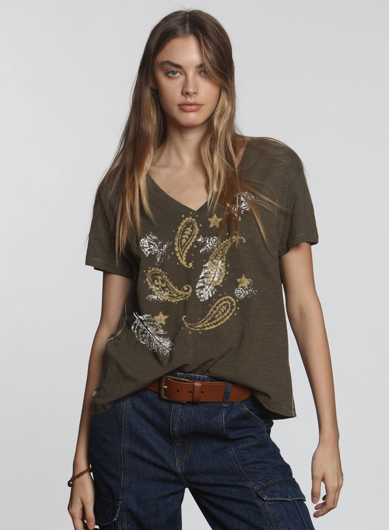 Graphic Rebel Vee - Army Paisley Feathers