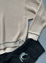 Hilda Stitch Crew - Bone