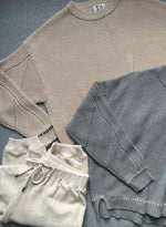 Hilda Stitch Crew - Grey