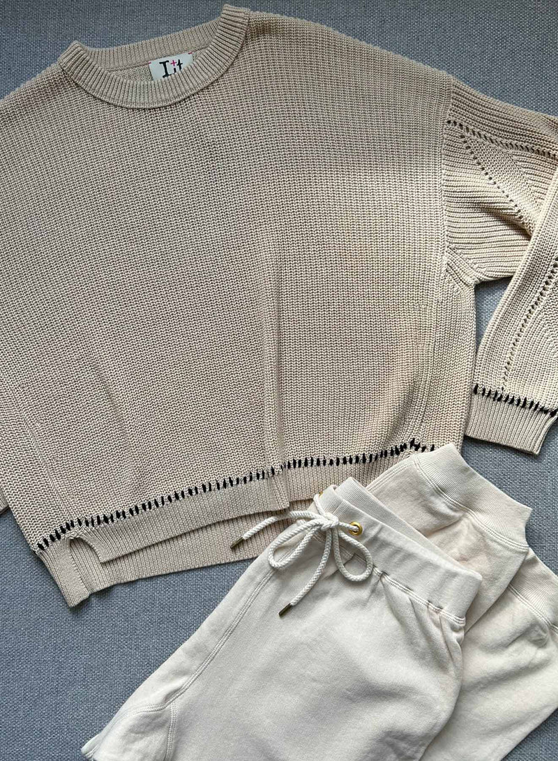 Hilda Stitch Crew - Bone