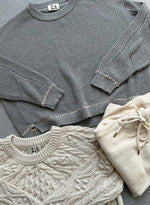 Hilda Stitch Crew - Grey