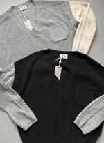 Vested Vee - Black/grey