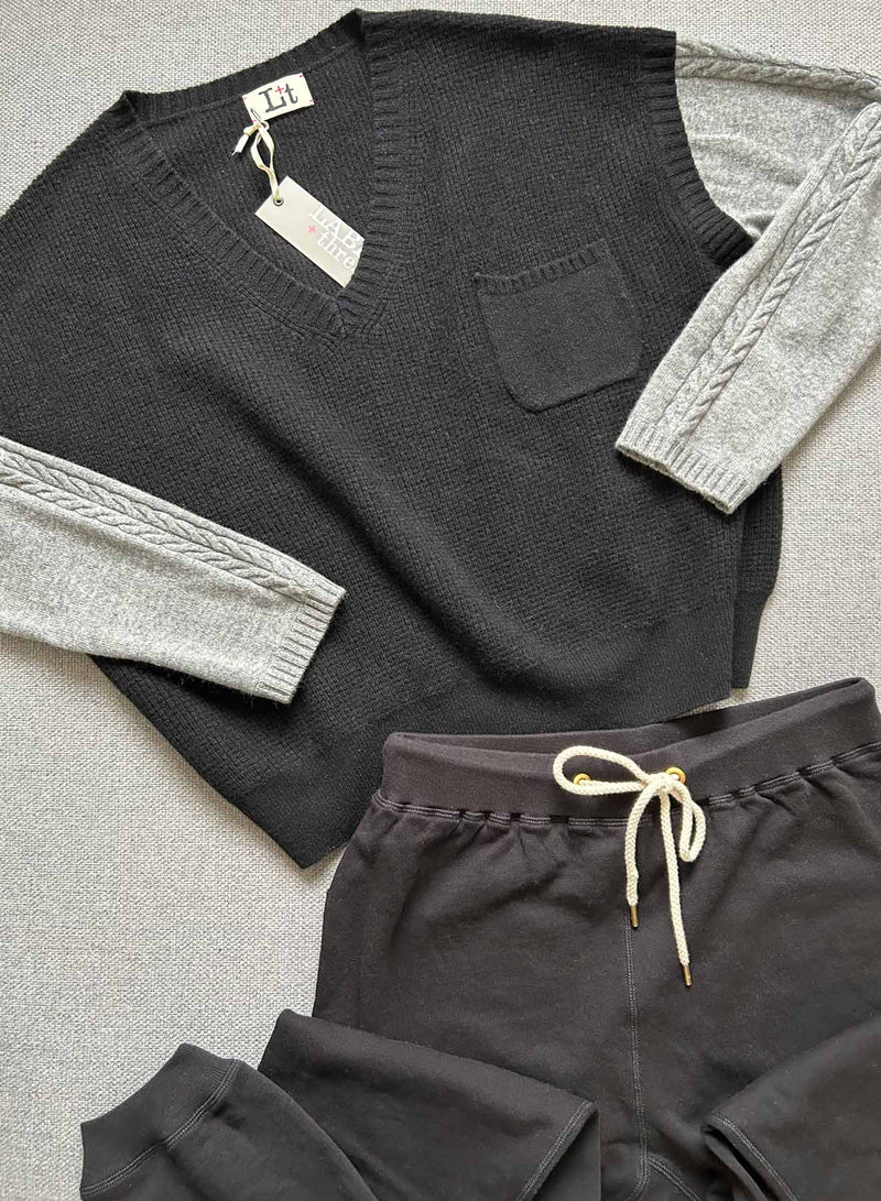 Vested Vee - Black/grey