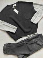 Vested Vee - Black/grey