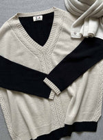 Parker Block Vee - Ecru/black