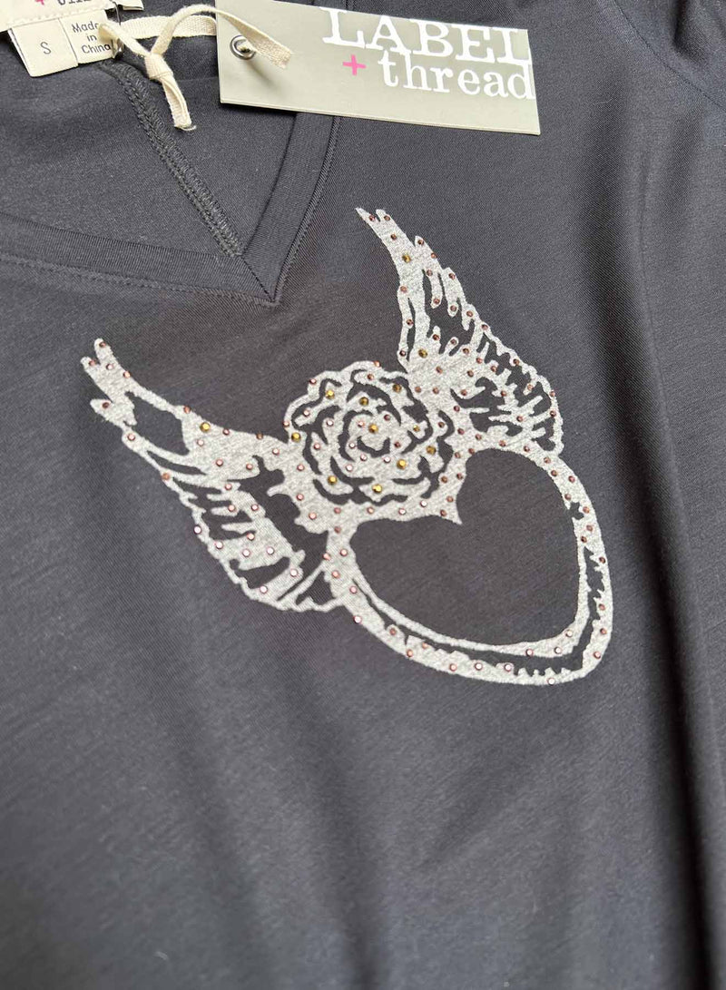 Graphic Harper Vee - Black Heart Locket