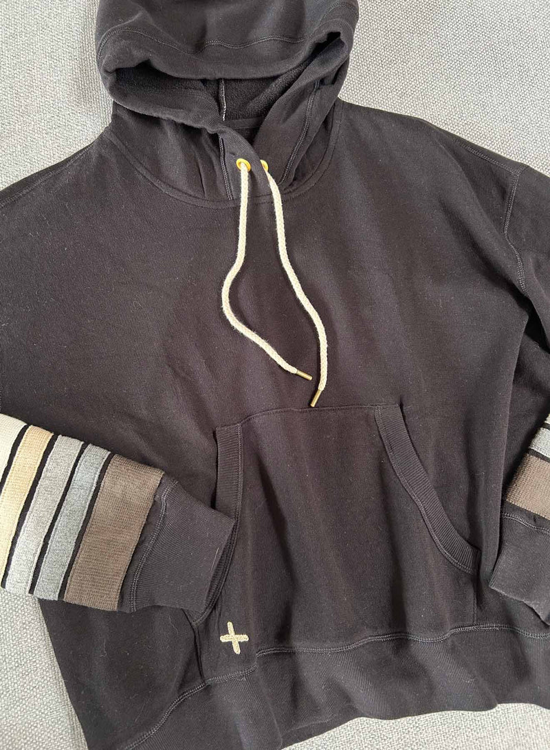Robin Hoodie - Black