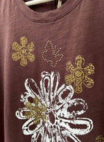 Graphic Ava Tee - Maroon Daisy Crystal